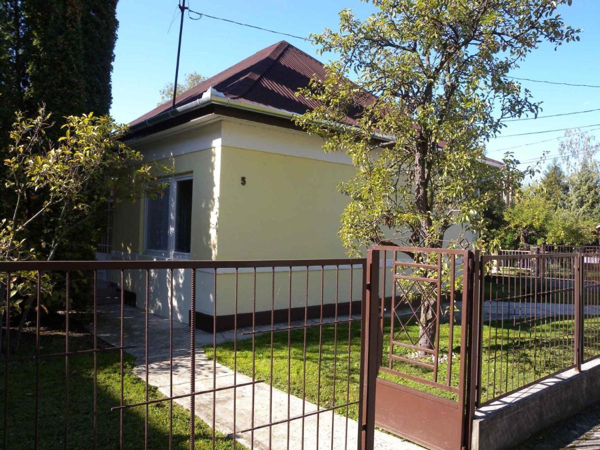 Holiday home in Balatonmariafürdo 19294 Balatonkeresztúr Exterior foto