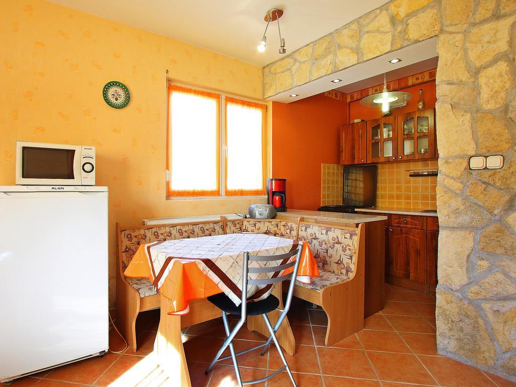 Holiday home in Balatonmariafürdo 19294 Balatonkeresztúr Habitación foto